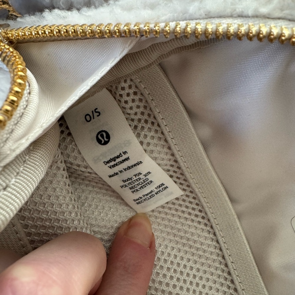 Lululemon Everywhere Belt Bag Fleece Large 2L - Picture 9 of 9